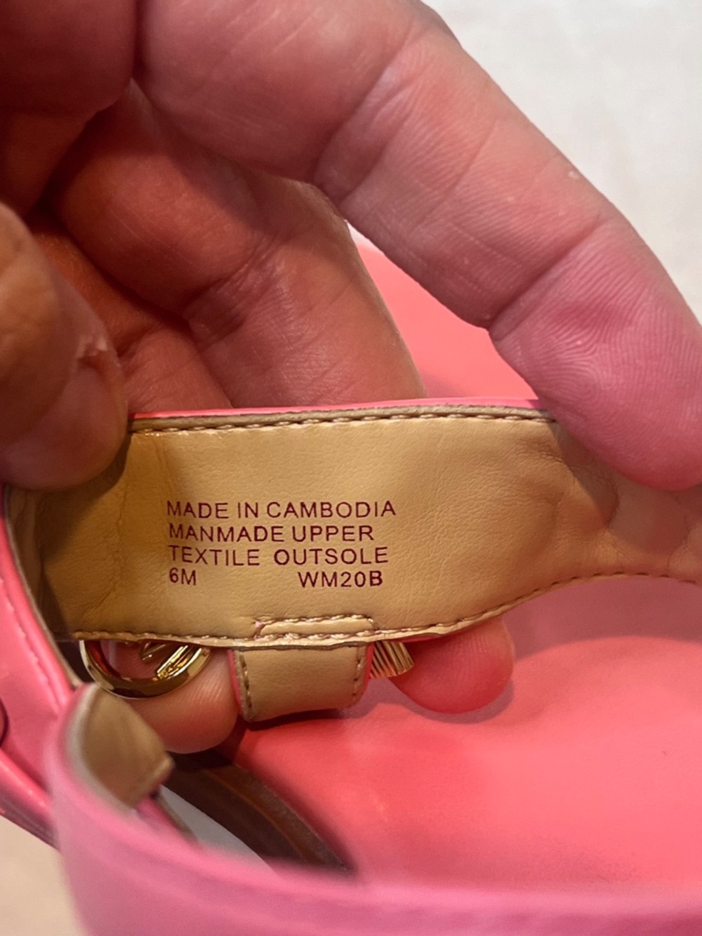 Michael Kors Pink Chain Charm Thong Sandals Size 6M - Picture 9 of 9